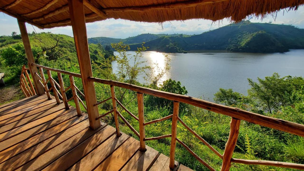 Mwamba Kelele Lodge Fort Portal Екстериор снимка