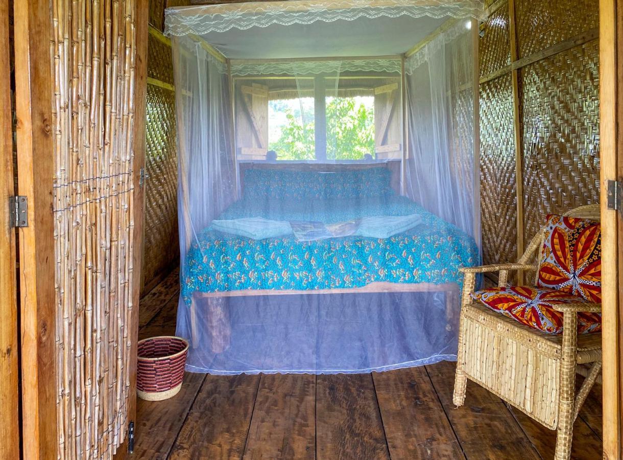 Mwamba Kelele Lodge Fort Portal Екстериор снимка