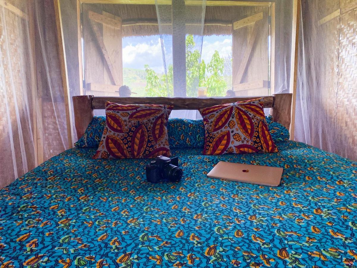 Mwamba Kelele Lodge Fort Portal Екстериор снимка