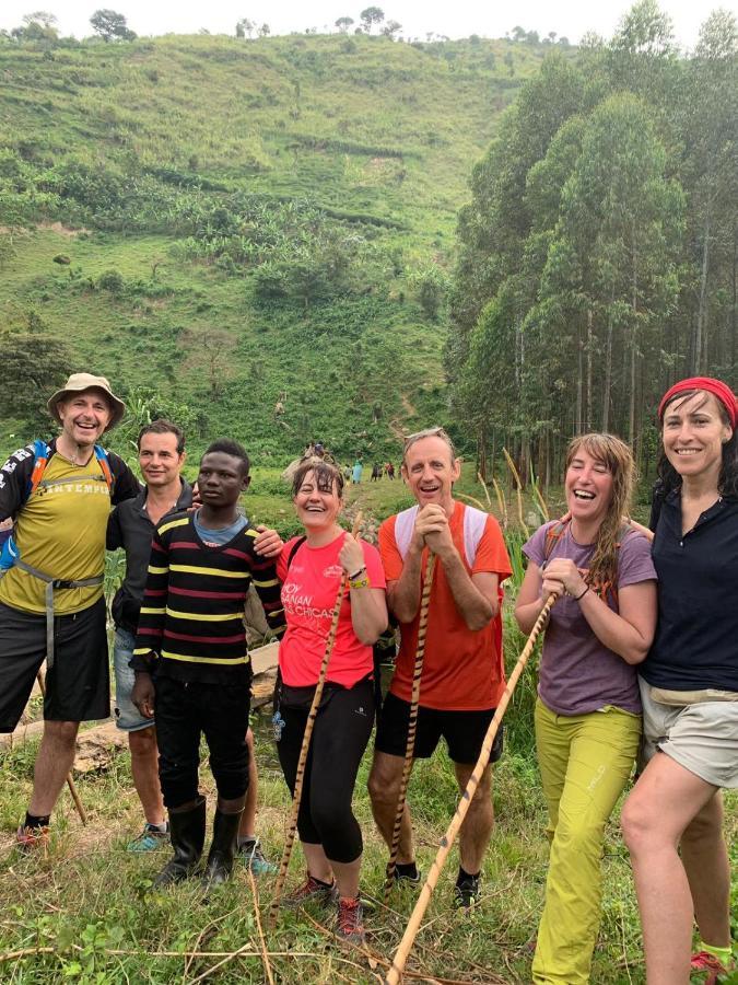 Mwamba Kelele Lodge Fort Portal Екстериор снимка