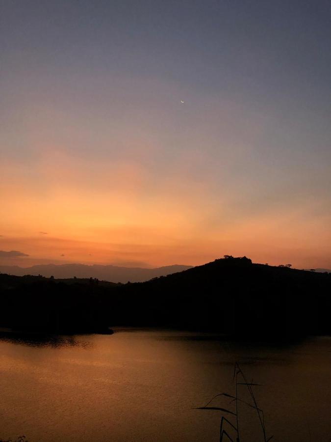 Mwamba Kelele Lodge Fort Portal Екстериор снимка