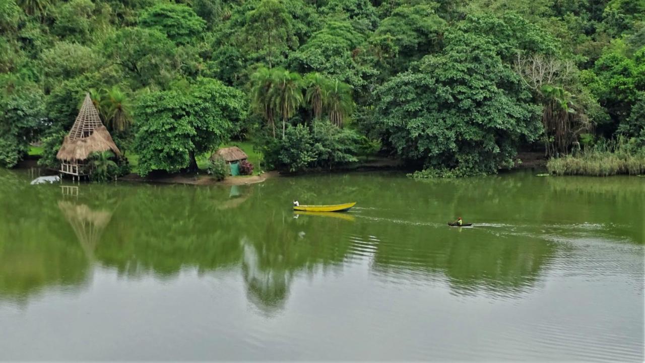Mwamba Kelele Lodge Fort Portal Екстериор снимка