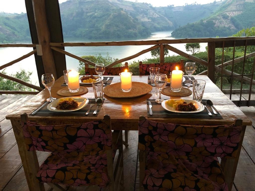 Mwamba Kelele Lodge Fort Portal Екстериор снимка