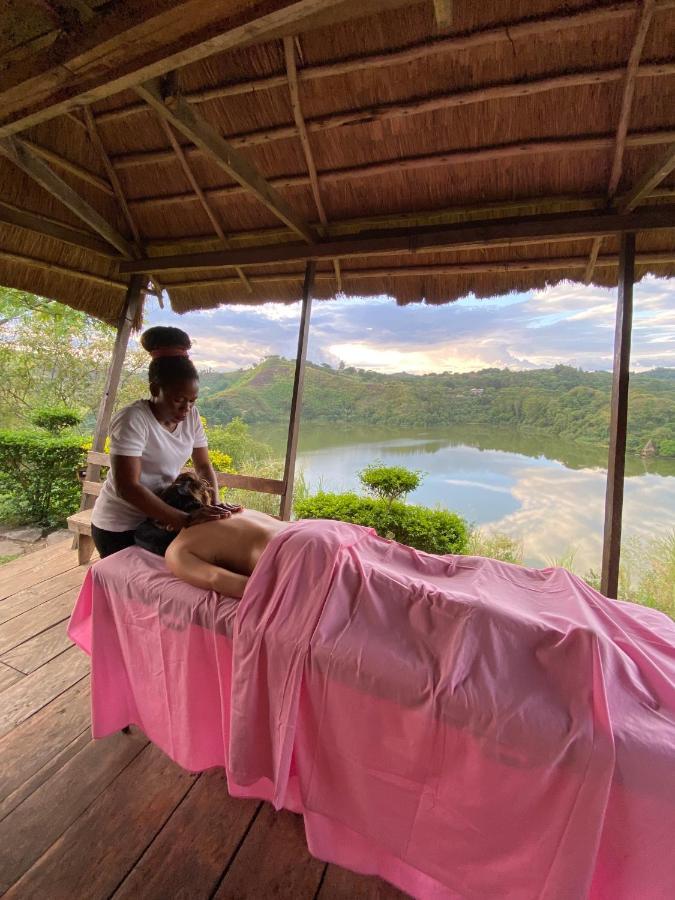 Mwamba Kelele Lodge Fort Portal Екстериор снимка