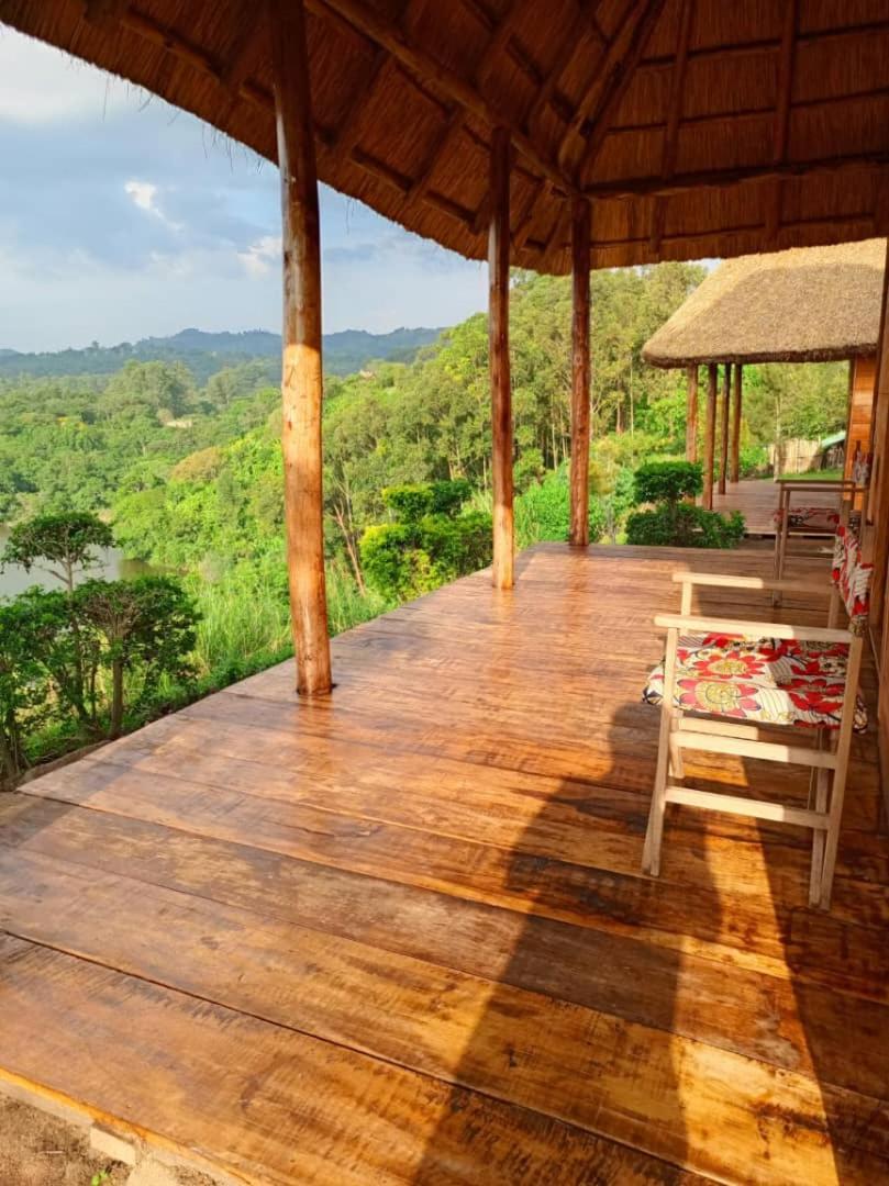 Mwamba Kelele Lodge Fort Portal Екстериор снимка