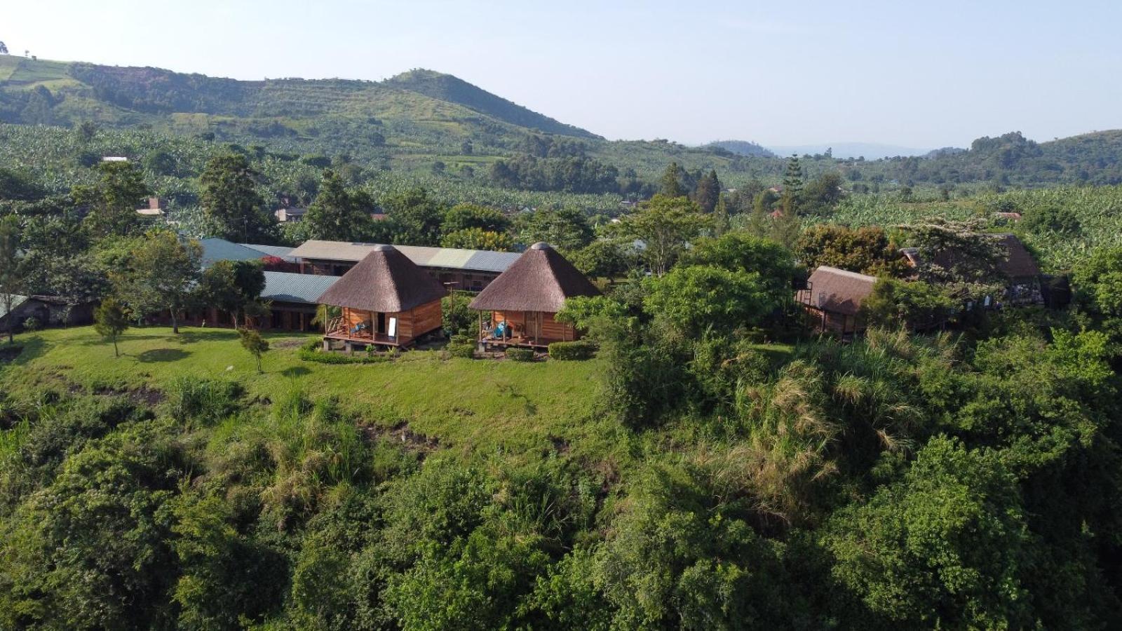 Mwamba Kelele Lodge Fort Portal Екстериор снимка